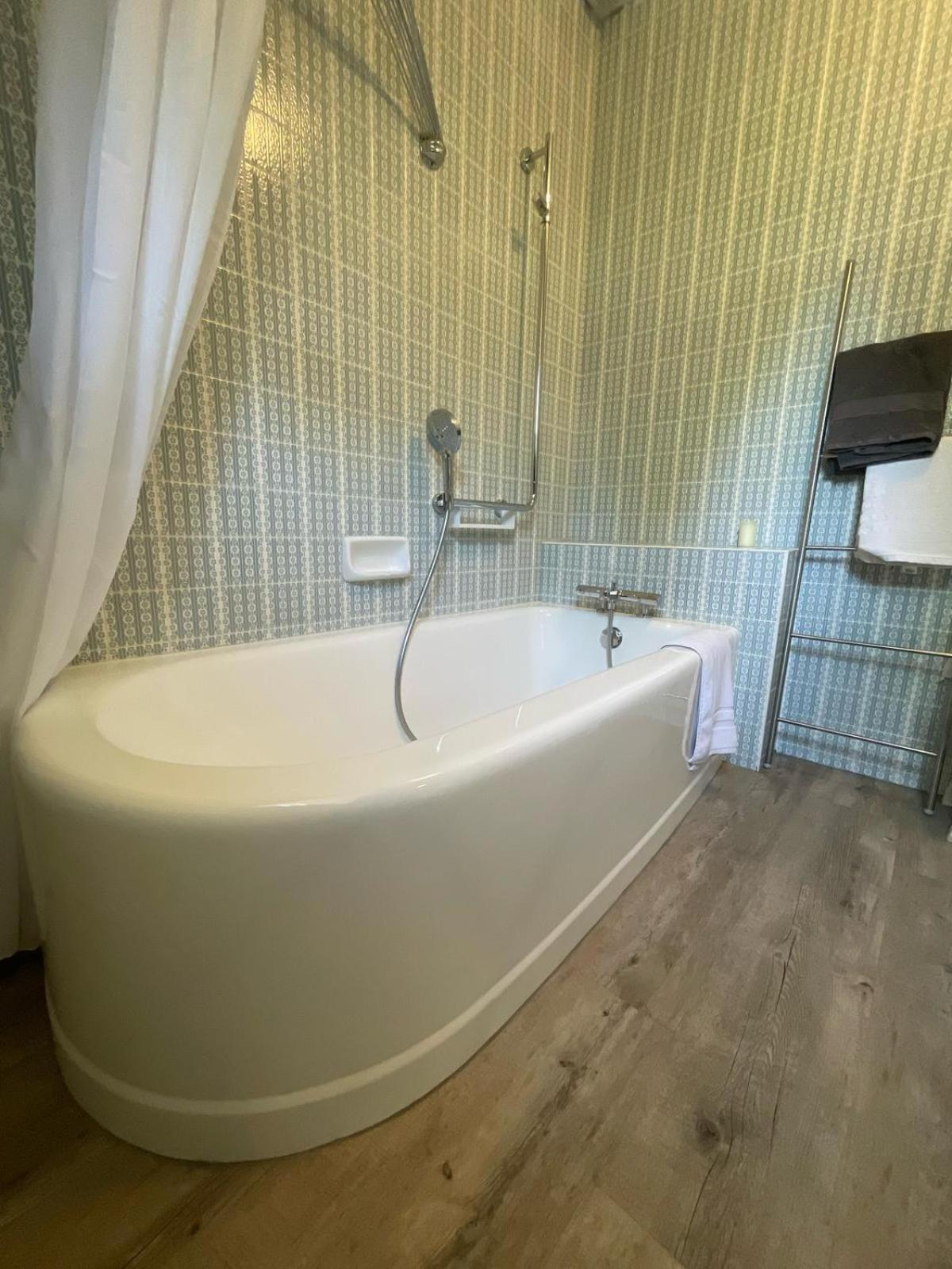 Chambres D'Hotes Le Relais Globe Trotteur Montaigu  Exterior foto